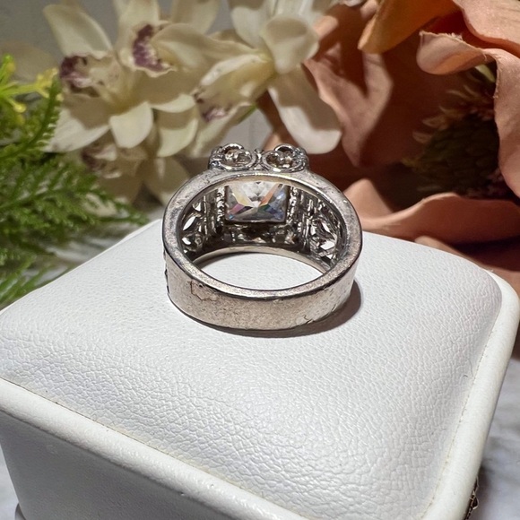 Retired Silpada Uptown Ring Large Cushion Cut Statement Ring 925 Sterling Silver - Picture 8 of 15